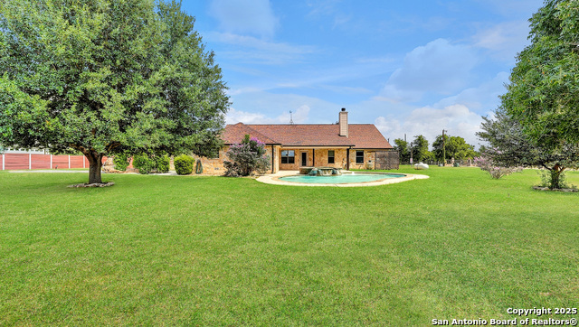 Listing photo id 44 for 2295 Stuart Rd