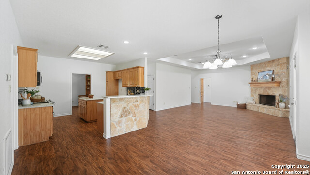 Listing photo id 4 for 2295 Stuart Rd