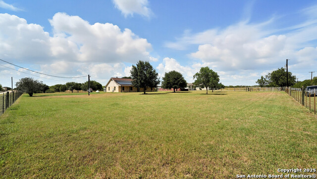 Listing photo id 61 for 2295 Stuart Rd