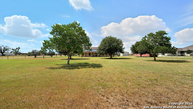 Listing photo id 62 for 2295 Stuart Rd