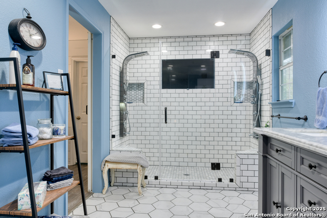 Image 36 of 54 For 510 Rudeloff