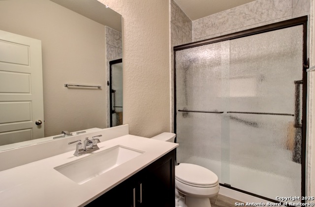 Listing photo id 11 for 317 Sika