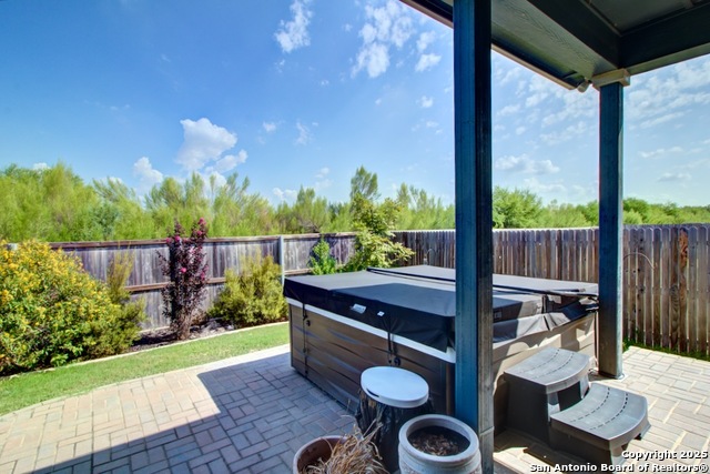 Listing photo id 3 for 317 Sika
