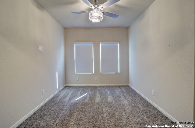 Listing photo id 6 for 317 Sika