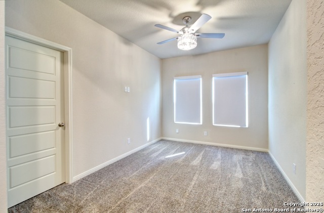 Listing photo id 7 for 317 Sika