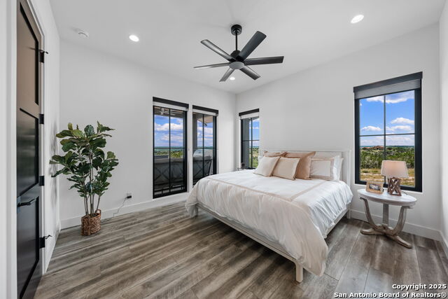 Image 23 of 51 For 120 Lost Valley Lane