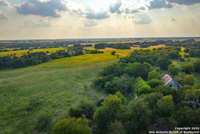 Listing photo id 13 for 1630 County Road 226