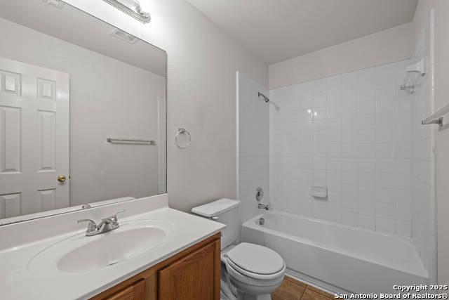 Listing photo id 7 for 6839 Cutting Creek