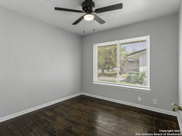 Image 11 of 16 For 614 Karen