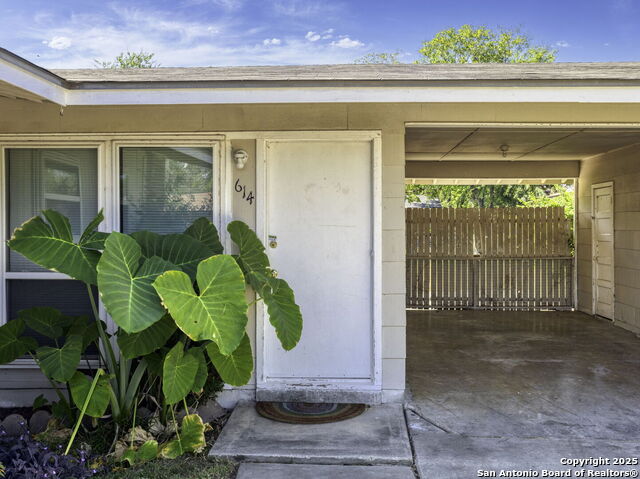 Image 3 of 16 For 614 Karen