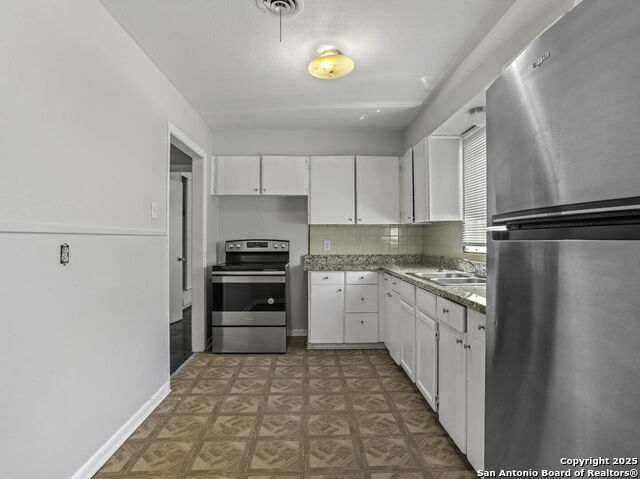 Image 7 of 16 For 614 Karen