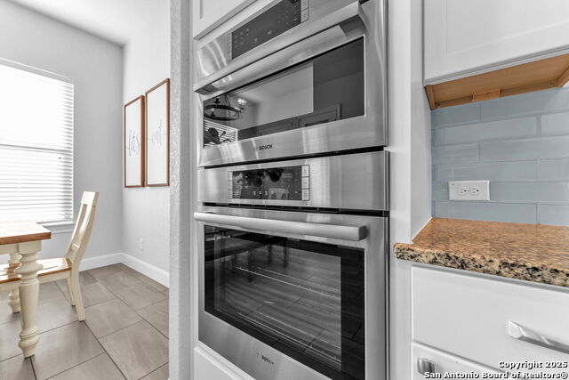 Listing photo id 17 for 15513 Hill Ln