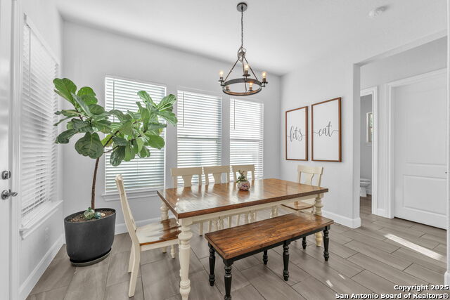 Listing photo id 22 for 15513 Hill Ln