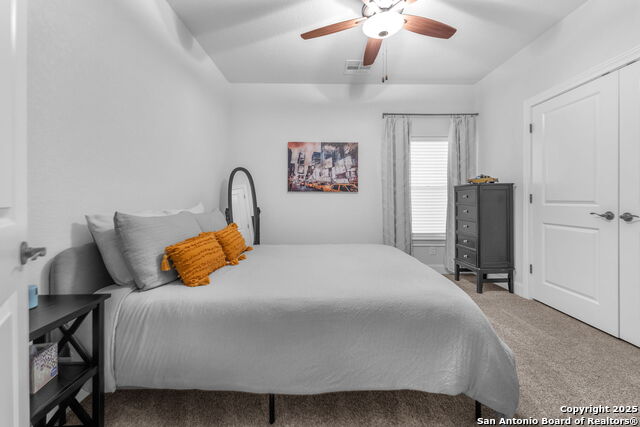 Listing photo id 36 for 15513 Hill Ln
