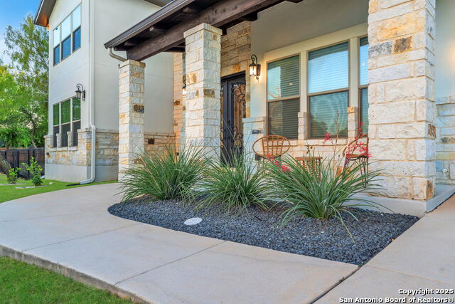 Listing photo id 3 for 15513 Hill Ln