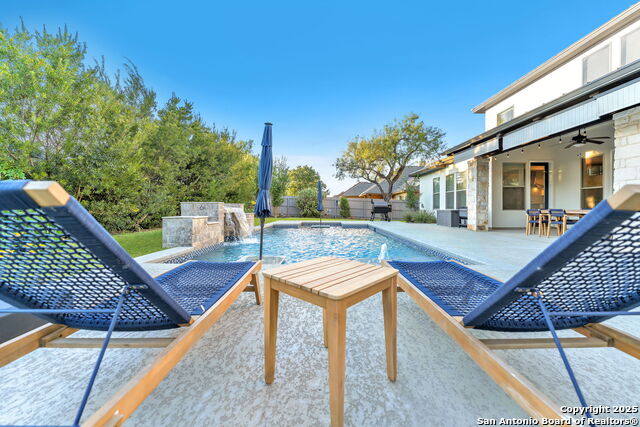 Listing photo id 57 for 15513 Hill Ln