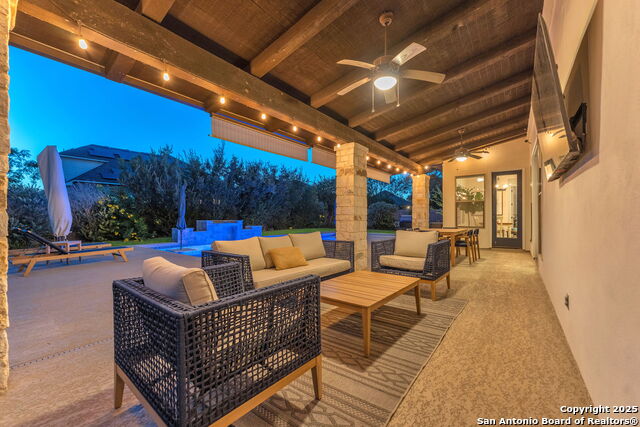Listing photo id 69 for 15513 Hill Ln