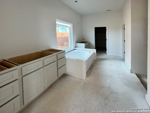 Image 18 of 43 For 178 Annette Drive