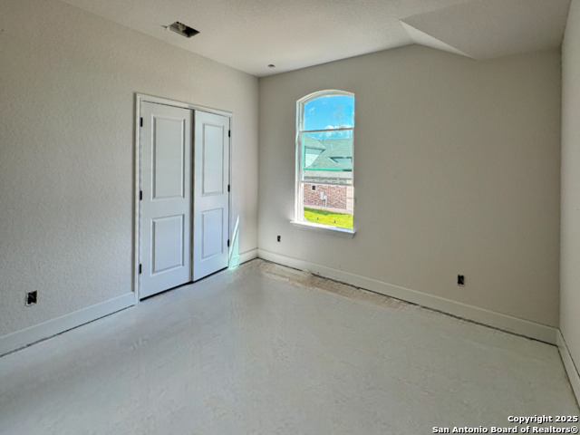 Image 23 of 43 For 178 Annette Drive