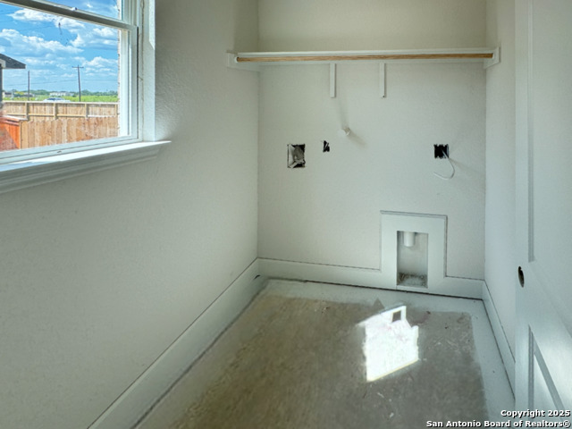 Image 34 of 43 For 178 Annette Drive