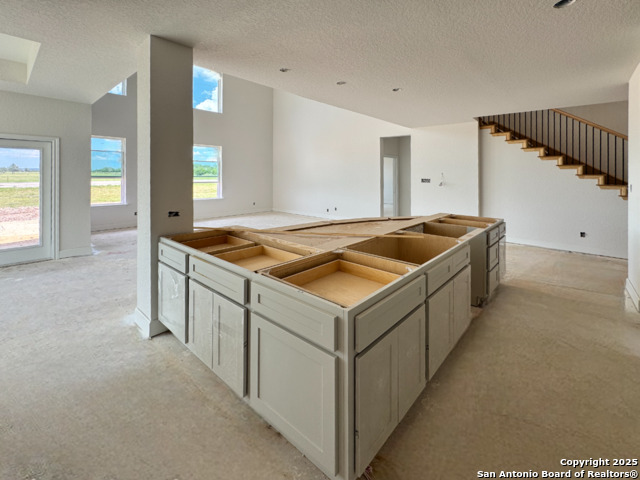 Image 9 of 43 For 178 Annette Drive