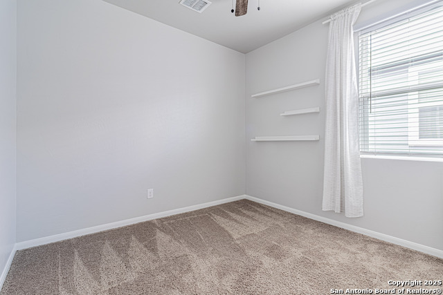 Image 22 of 28 For 3833 Ivy Path