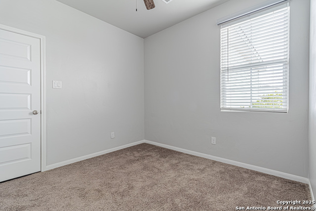 Image 25 of 28 For 3833 Ivy Path