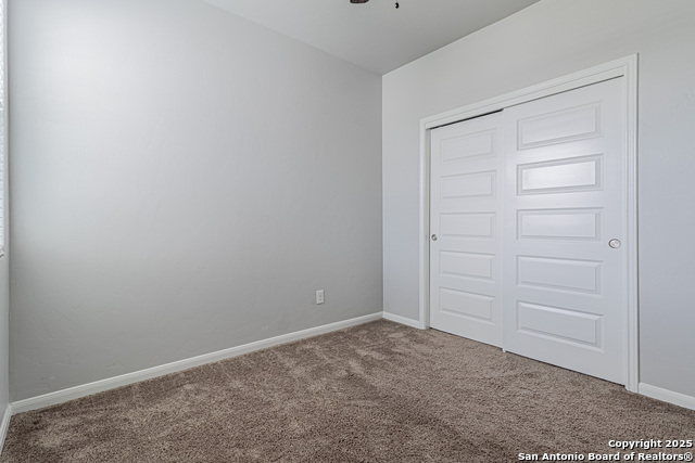 Image 26 of 28 For 3833 Ivy Path