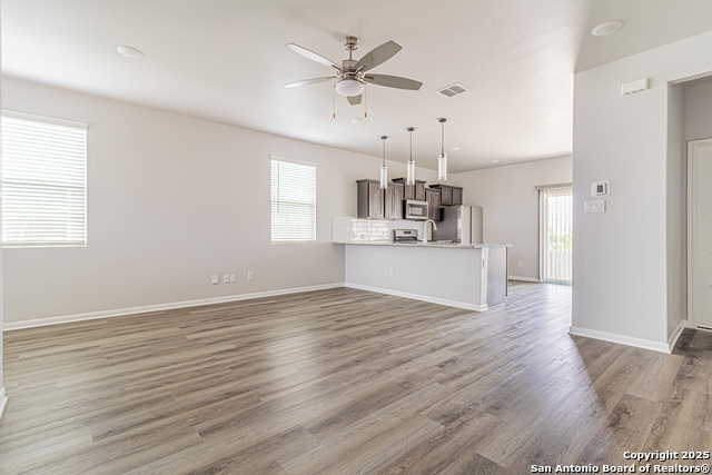 Image 7 of 28 For 3833 Ivy Path