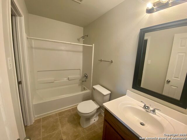 Image 17 of 21 For 10018 Vasso View 4