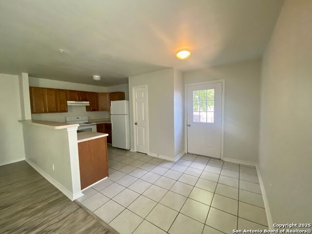 Image 5 of 21 For 10018 Vasso View 4