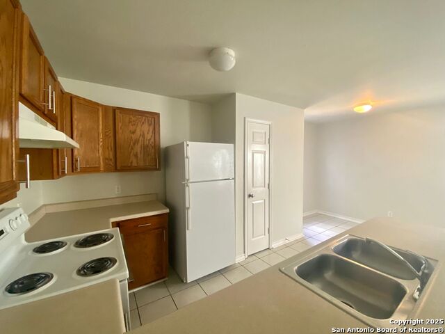 Image 7 of 21 For 10018 Vasso View 4