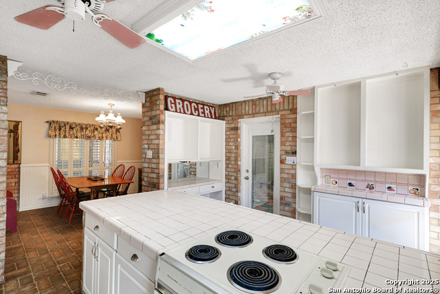 Image 18 of 34 For 4439 Greystone