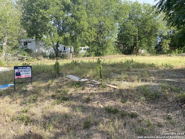 Image 8 of 8 For 5124 Hayden Dr E