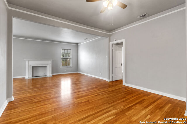 Image 3 of 14 For 336 East Lullwood Ave 4