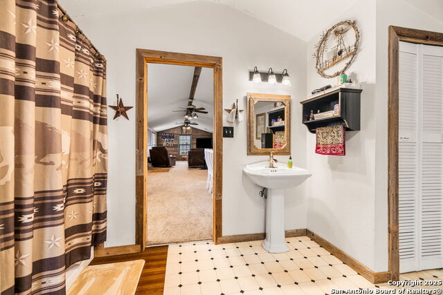 Listing photo id 10 for 176 Deep Woods Drive