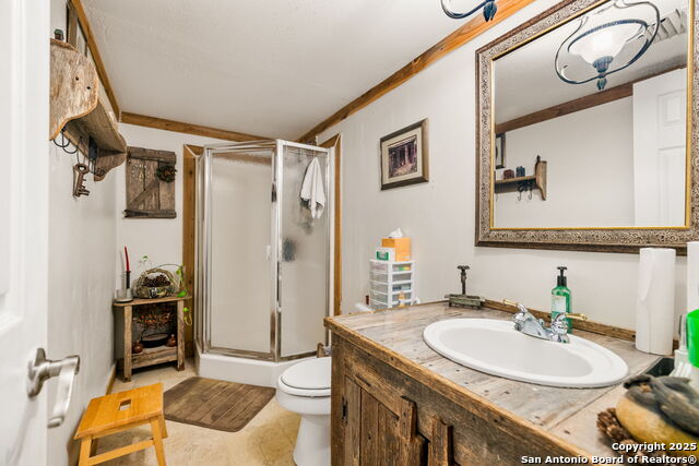 Listing photo id 12 for 176 Deep Woods Drive