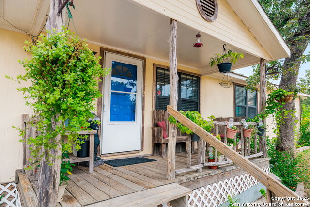 Listing photo id 0 for 176 Deep Woods Drive