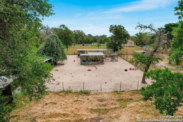 Listing photo id 37 for 176 Deep Woods Drive