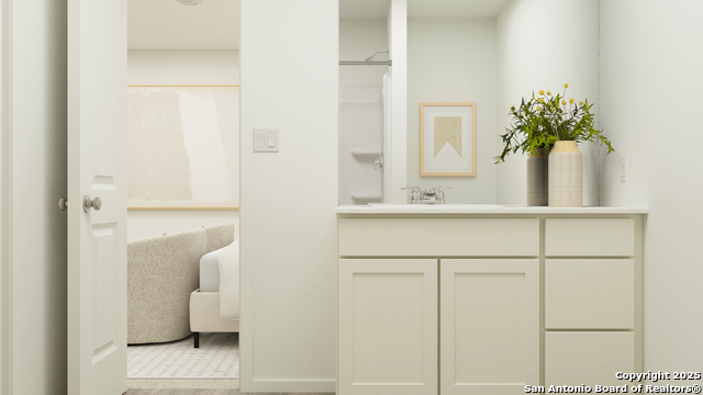 Listing photo id 22 for 13170 Roadrunner St