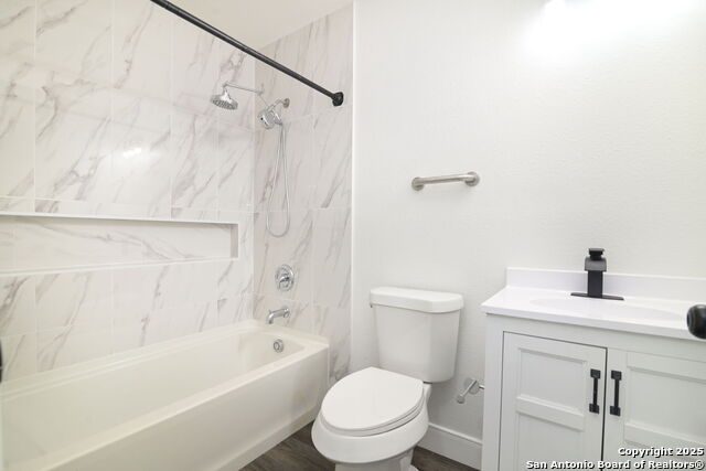 Image 18 of 25 For 13021 Prosperidad Ln