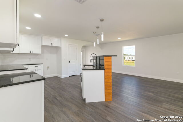 Image 8 of 25 For 13021 Prosperidad Ln