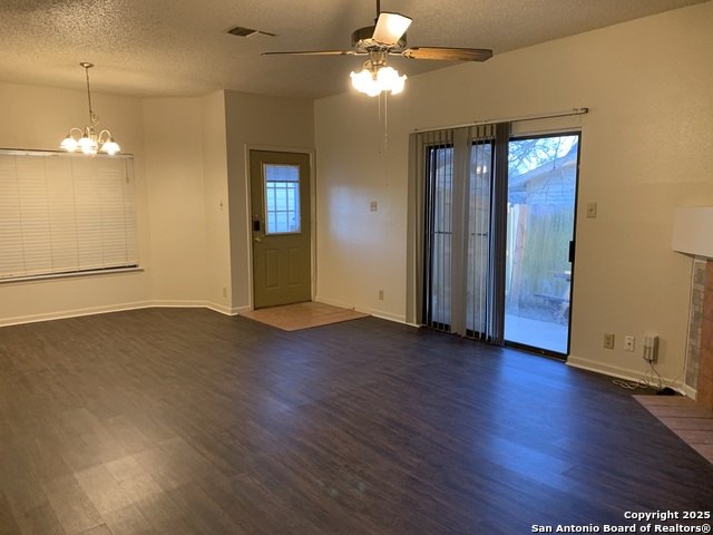 Image 4 of 10 For 8441 Forest Ridge  80