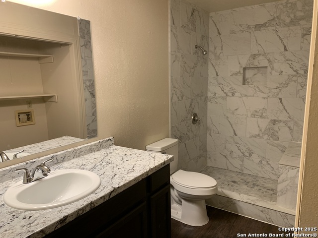 Image 5 of 10 For 8441 Forest Ridge  80