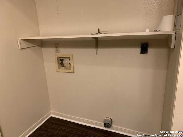 Image 6 of 10 For 8441 Forest Ridge  80