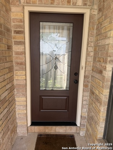 Listing photo id 3 for 13919 Brook Hollow Blvd