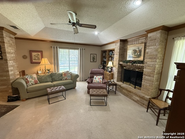 Listing photo id 6 for 13919 Brook Hollow Blvd