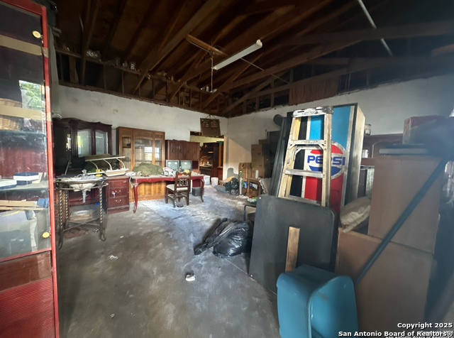 Image 17 of 17 For 5310 S Flores