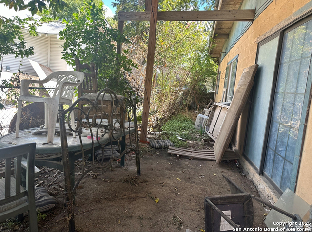 Image 3 of 17 For 5310 S Flores