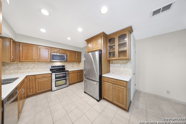 Listing photo id 12 for 7614 Creek Trail